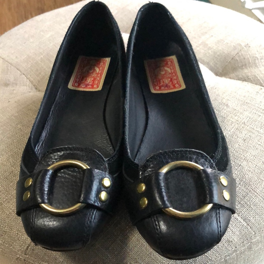 Lucky Brand Black Leather Flats with Buckle